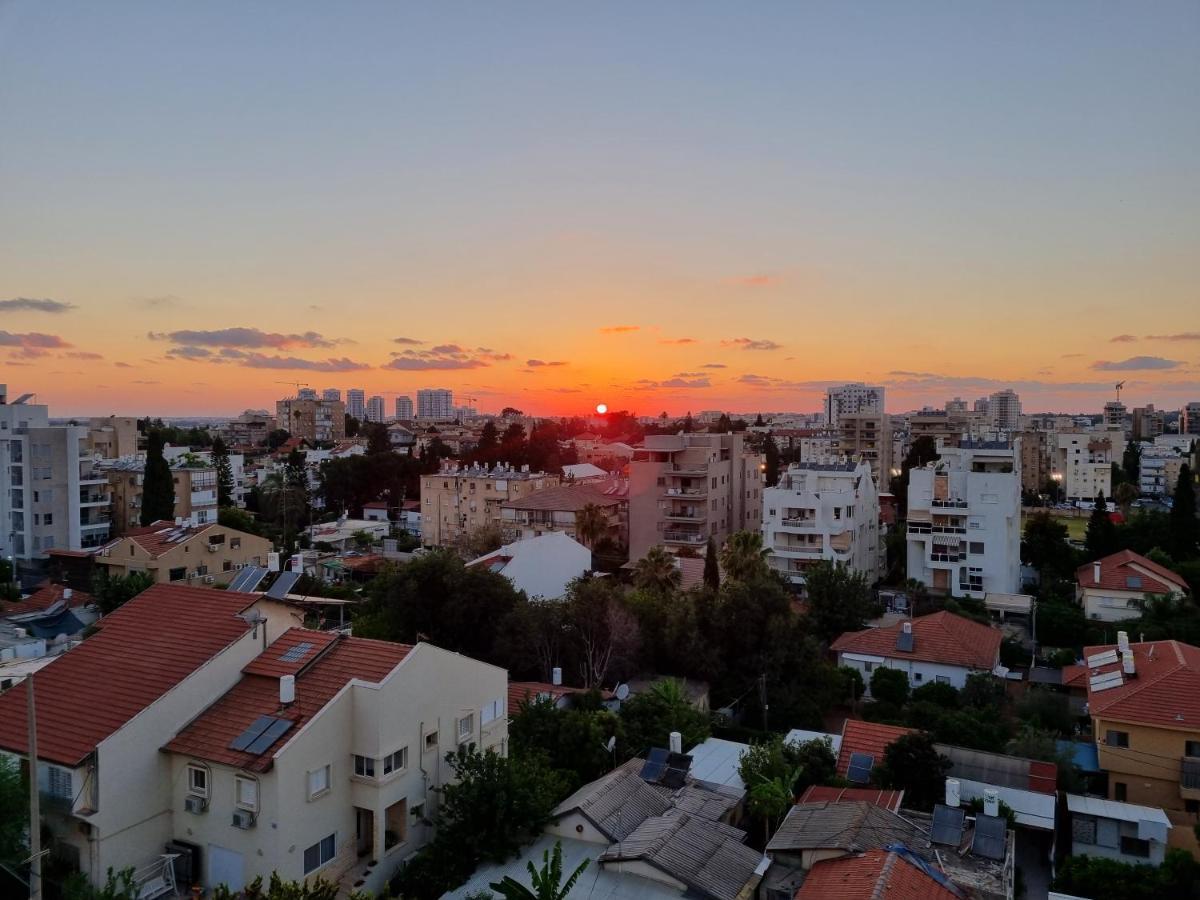 Penthouse In The City Rehovot Exterior photo