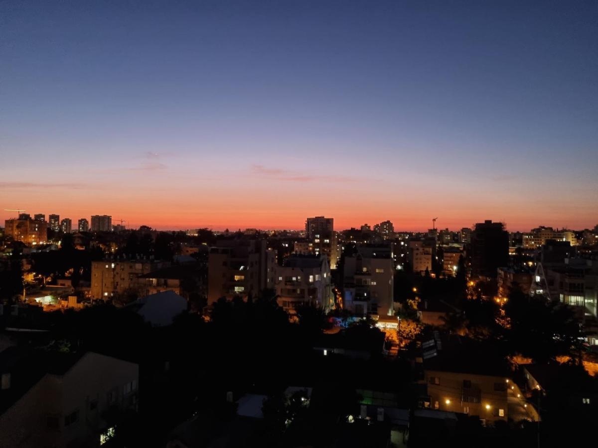 Penthouse In The City Rehovot Exterior photo