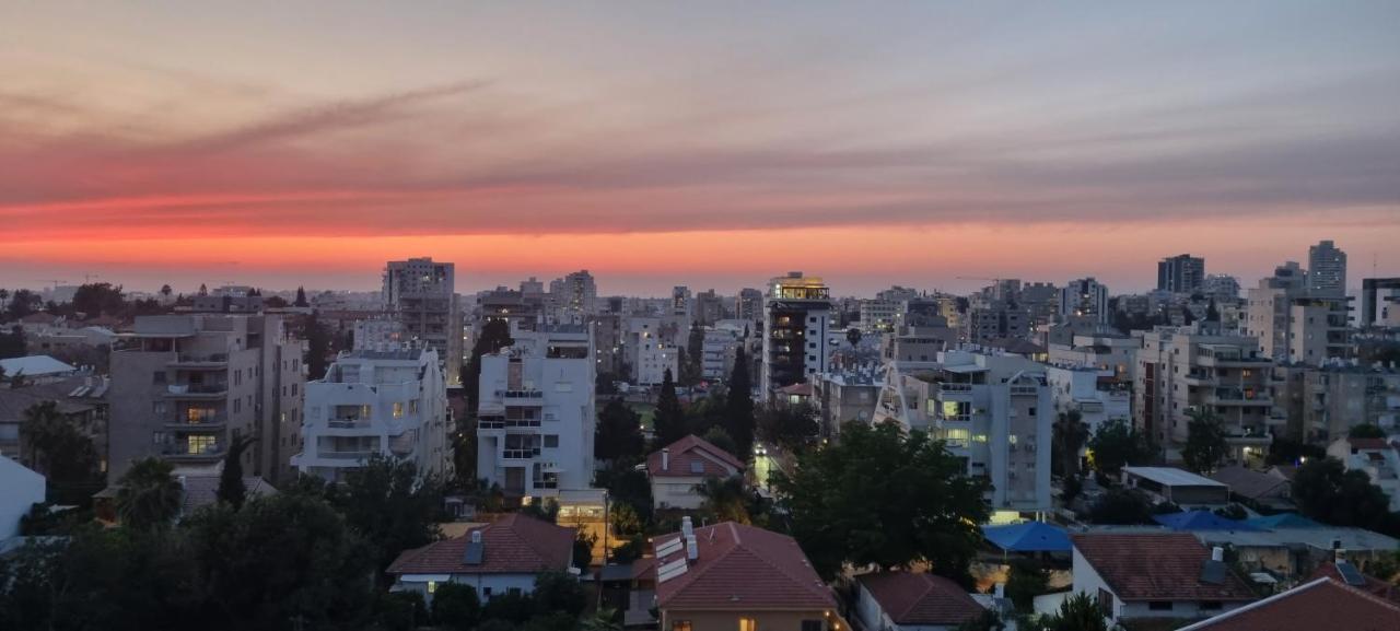 Penthouse In The City Rehovot Exterior photo