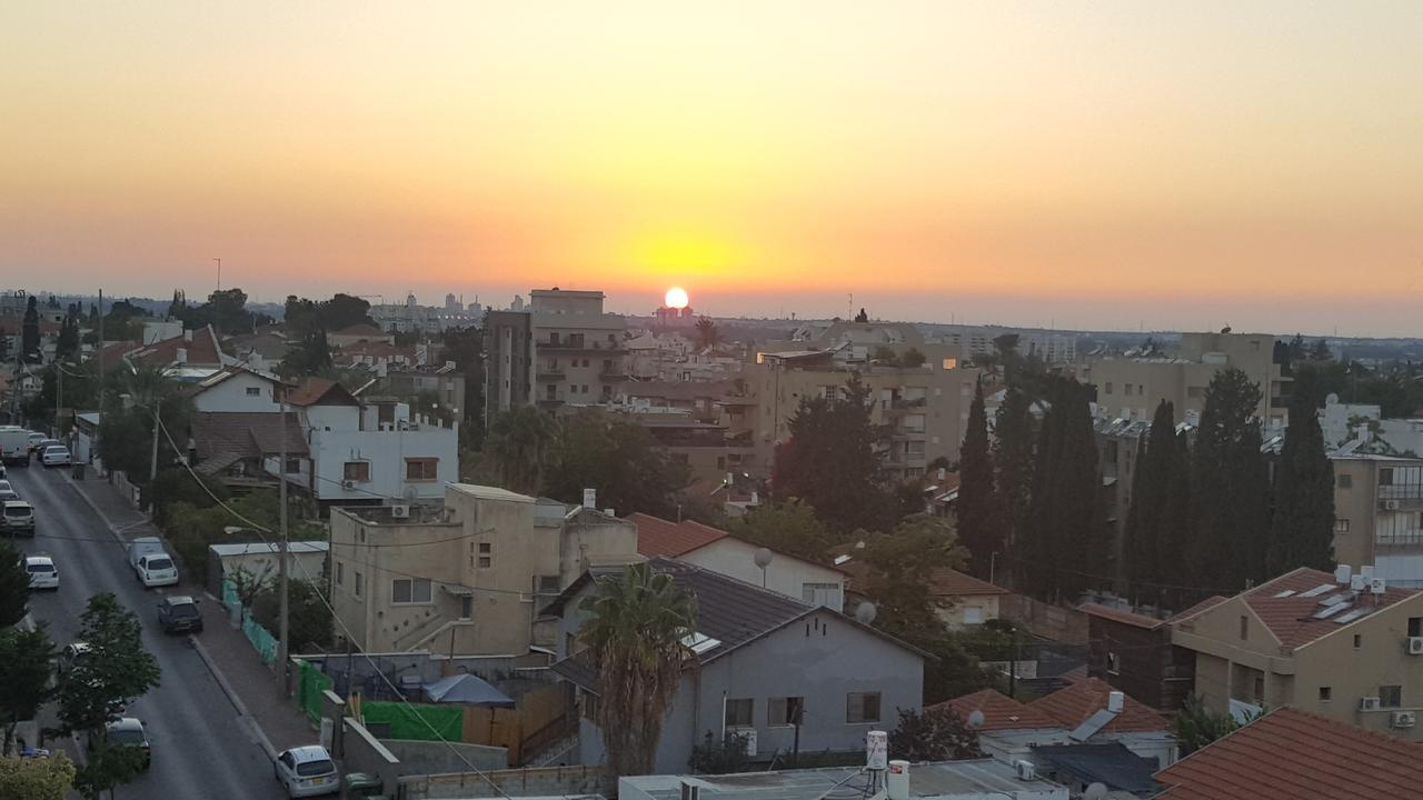 Penthouse In The City Rehovot Exterior photo