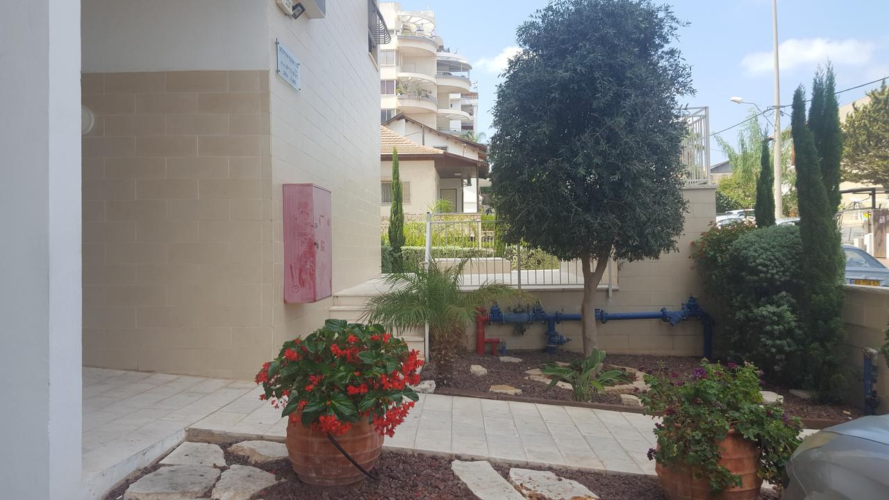 Penthouse In The City Rehovot Exterior photo
