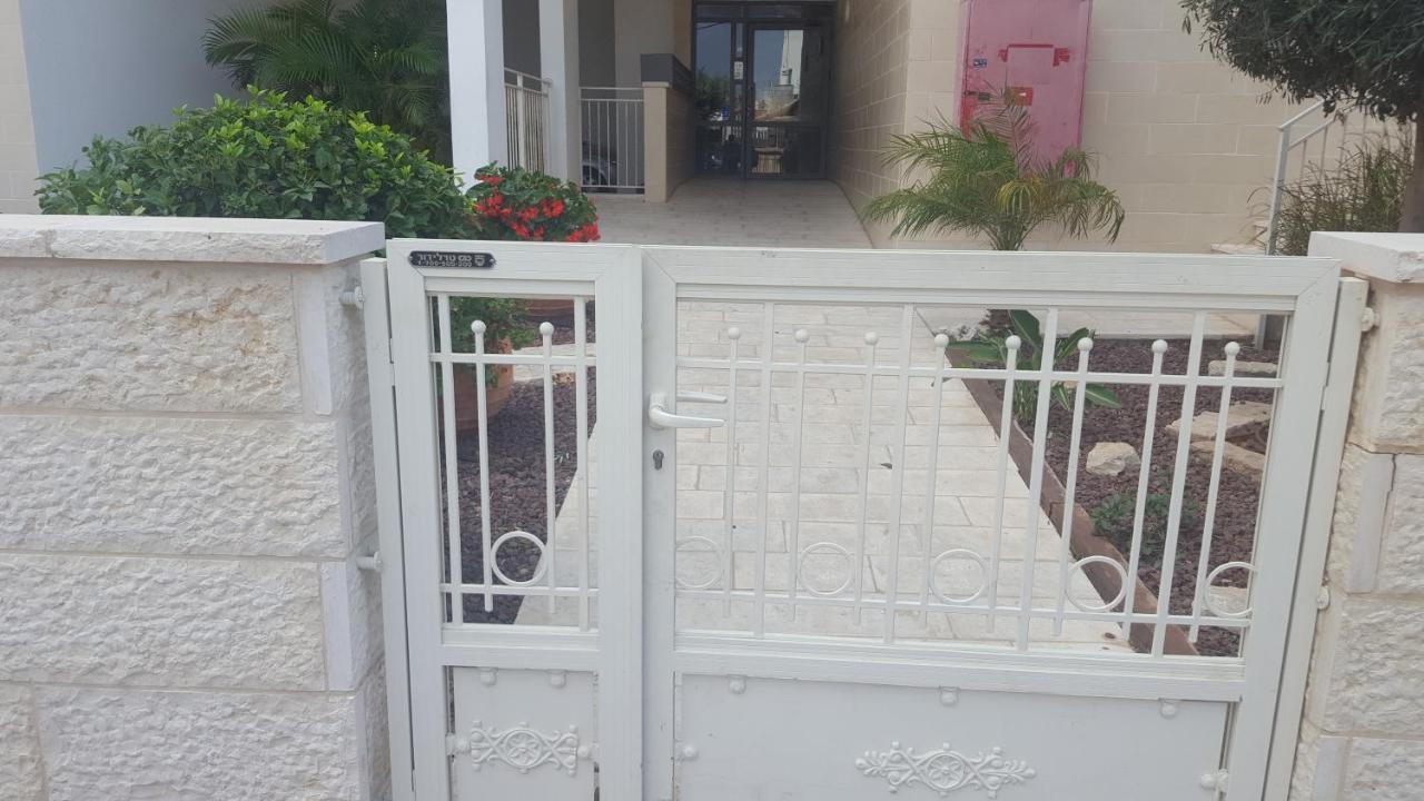 Penthouse In The City Rehovot Exterior photo