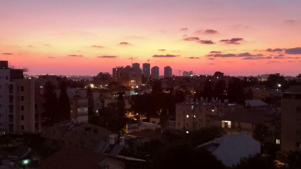Penthouse In The City Rehovot Exterior photo